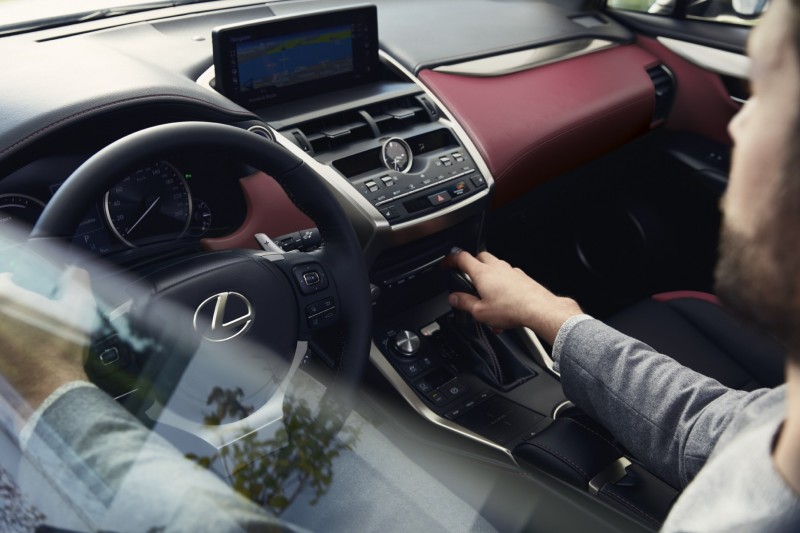 NX Hybrid MY21 Lexus allestimenti prezzi prezzo Premium F Sport Luxury