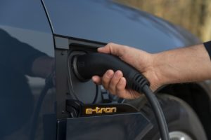 Audi e-tron SUV elettrico nuove versioni Business Fast S line Fast edition