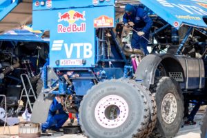 Dakar team KAMAZ-master pneumatici Goodyear 2021 tripletta