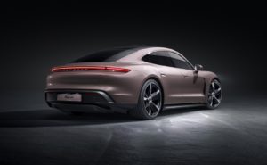 Porsche Taycan entry level trazione posteriore prezzo costo quanto costa