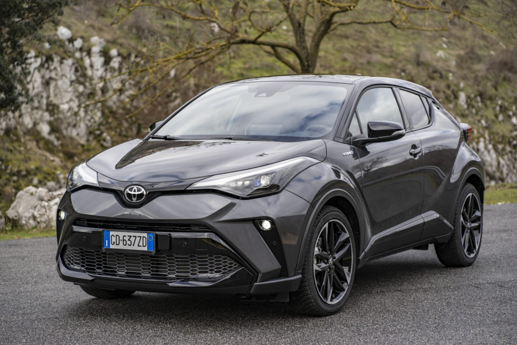 C-HR GR SPORT versione sportiva Gazoo Racing prezzo prezzi toyota