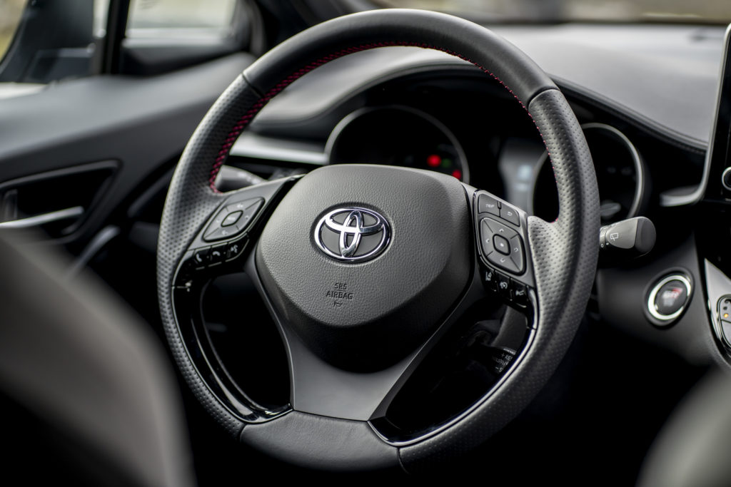 C-HR GR SPORT versione sportiva Gazoo Racing prezzo prezzi toyota