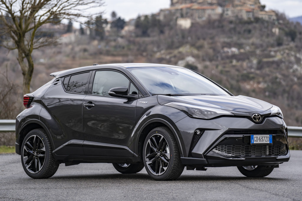 C-HR GR SPORT versione sportiva Gazoo Racing prezzo prezzi toyota