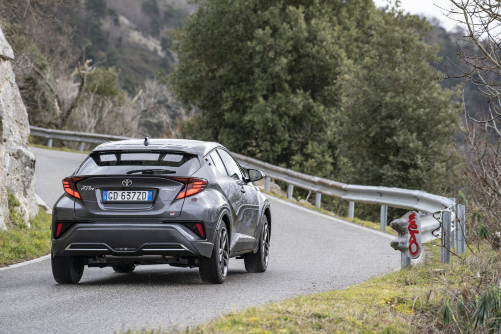 C-HR GR SPORT versione sportiva Gazoo Racing prezzo prezzi toyota
