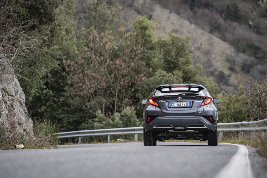 C-HR GR SPORT versione sportiva Gazoo Racing prezzo prezzi toyota