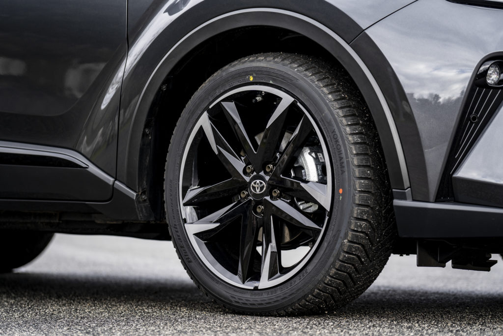 C-HR GR SPORT versione sportiva Gazoo Racing prezzo prezzi toyota