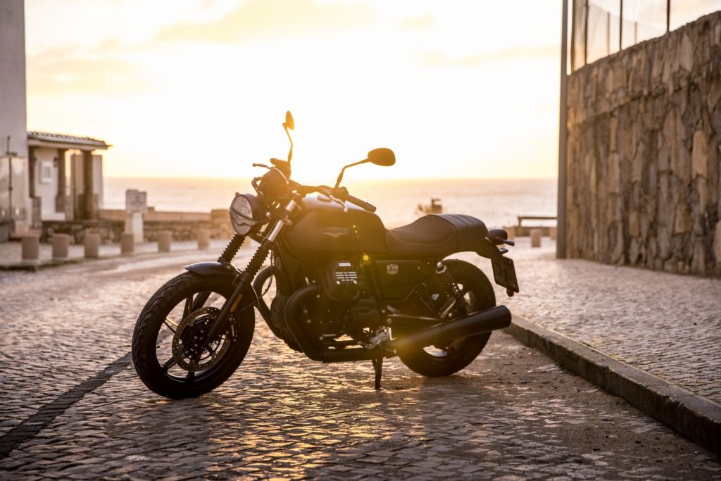 nuova Moto Guzzi V7 2021 pneumatici Dunlop Arrowmax Streetsmart