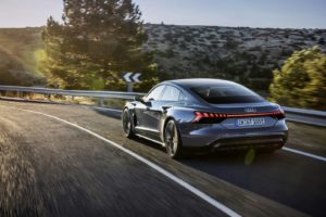 Quanto costa Audi e-tron GT prevendita prezzi prezzo Audi RS e-tron GT
