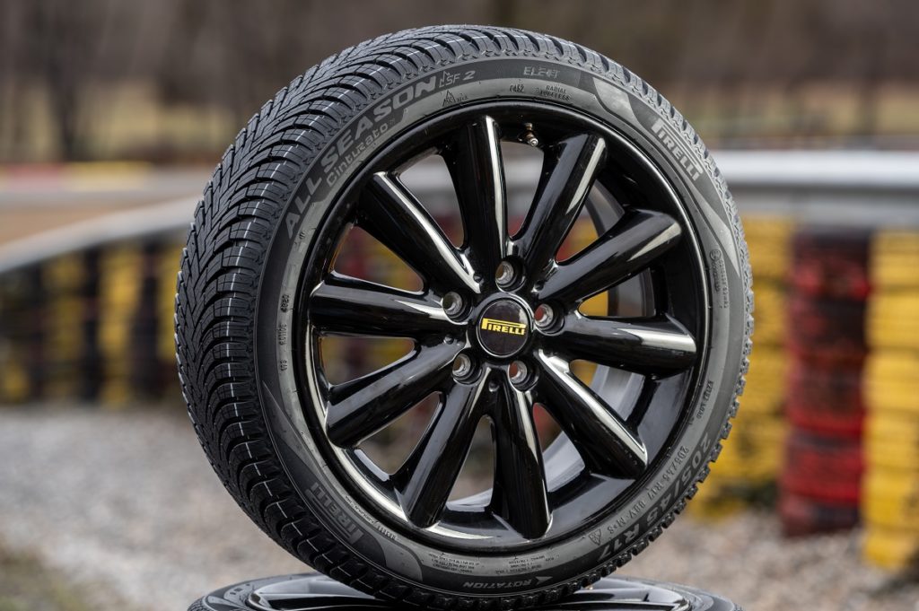 Cinturato All Season SF2 Pirelli: il migliore quattro stagioni pneumatici gomme marche brand nuovi lancio prestazioni sicurezza