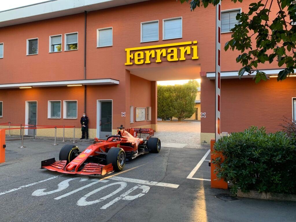 Ferrari: ai dipendenti premio da 7.500 euro per il 2020