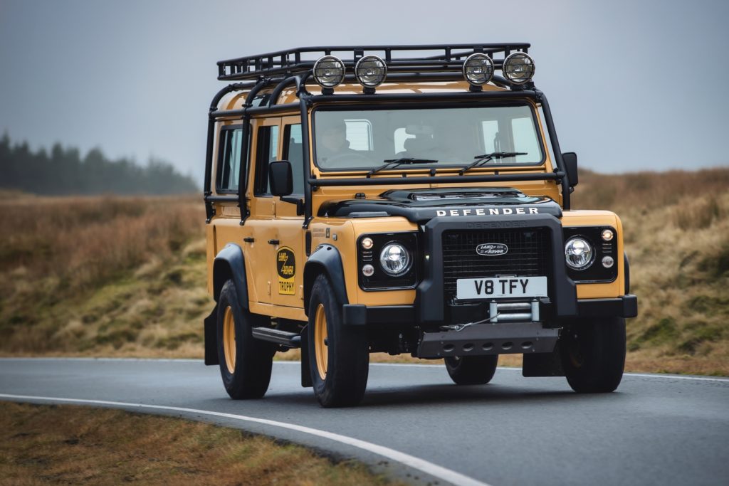 Defender Works V8 Trophy Land Rover Classic offroad 4x4