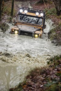 Defender Works V8 Trophy Land Rover Classic offroad 4x4