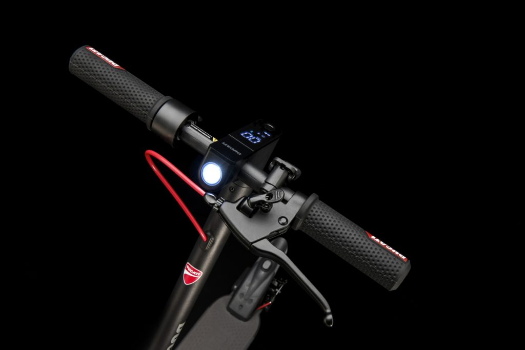 monopattino elettrico PRO-I EVO mobilità elettrica Ducati MT Distribution