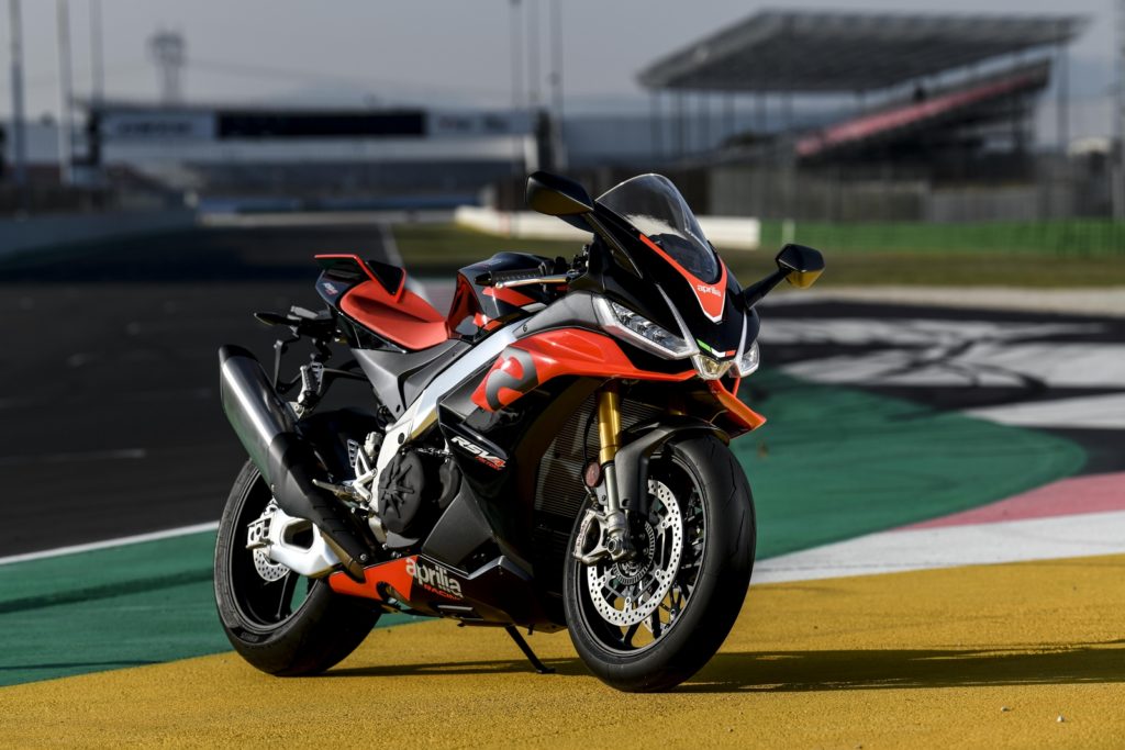 Aprilia presenta le nuove RSV4 e RSV4 Factory my2021