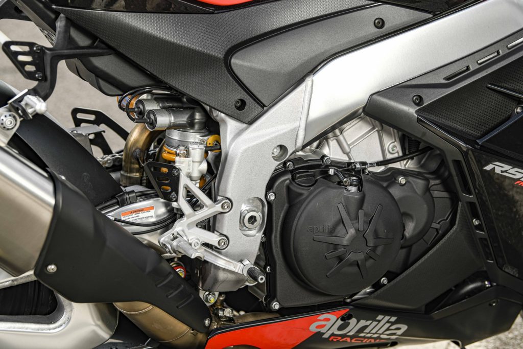 Aprilia presenta le nuove RSV4 e RSV4 Factory my2021