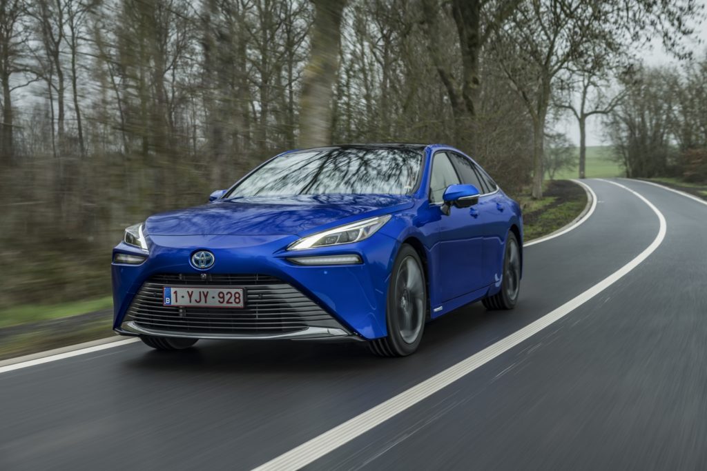 Toyota Mirai seconda generazione auto ad idrogeno zero emissioni