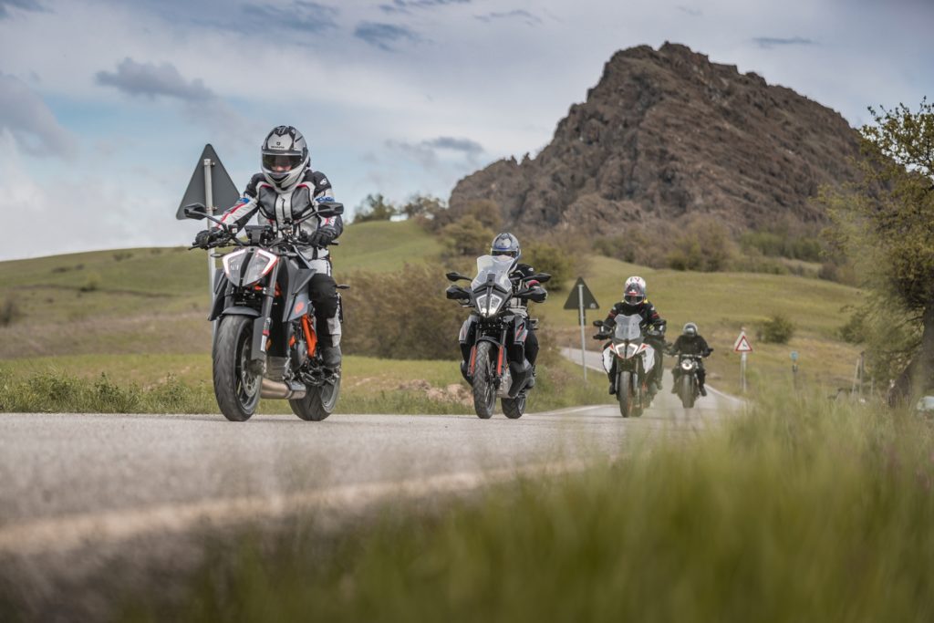Safe Ride Experience KTM partner scuola di guida su strada moto
