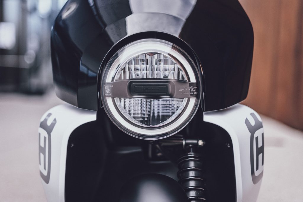 Vektorr Husqvarna scooter elettrico motorino autonomia