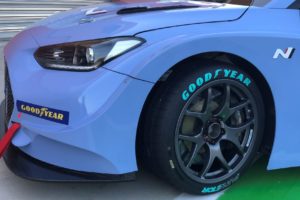 pneumatici Goodyear auto elettriche Audi Tesla primo equipaggiamento 