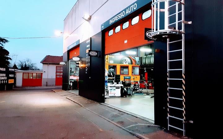 Pneusì Parma: siamo Driver-Pirelli perché vogliamo essere diversi gommista cambio gomme pneumatici officina via buffolara
