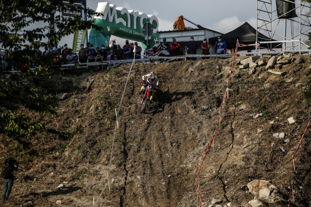 Mondiale Enduro: Borilli Racing sul terzo gradino del podio nella Junior 1 con Sergio Navarro al GP d'Italia