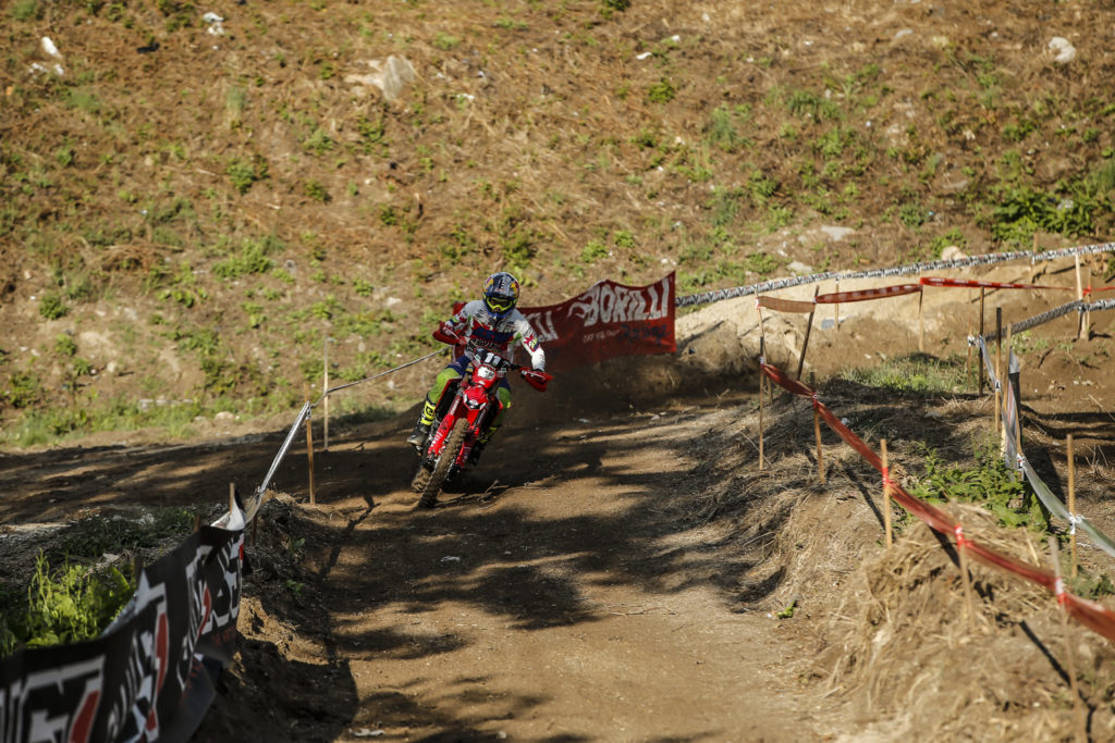 Mondiale Enduro: Borilli Racing sul terzo gradino del podio nella Junior 1 con Sergio Navarro al GP d'Italia