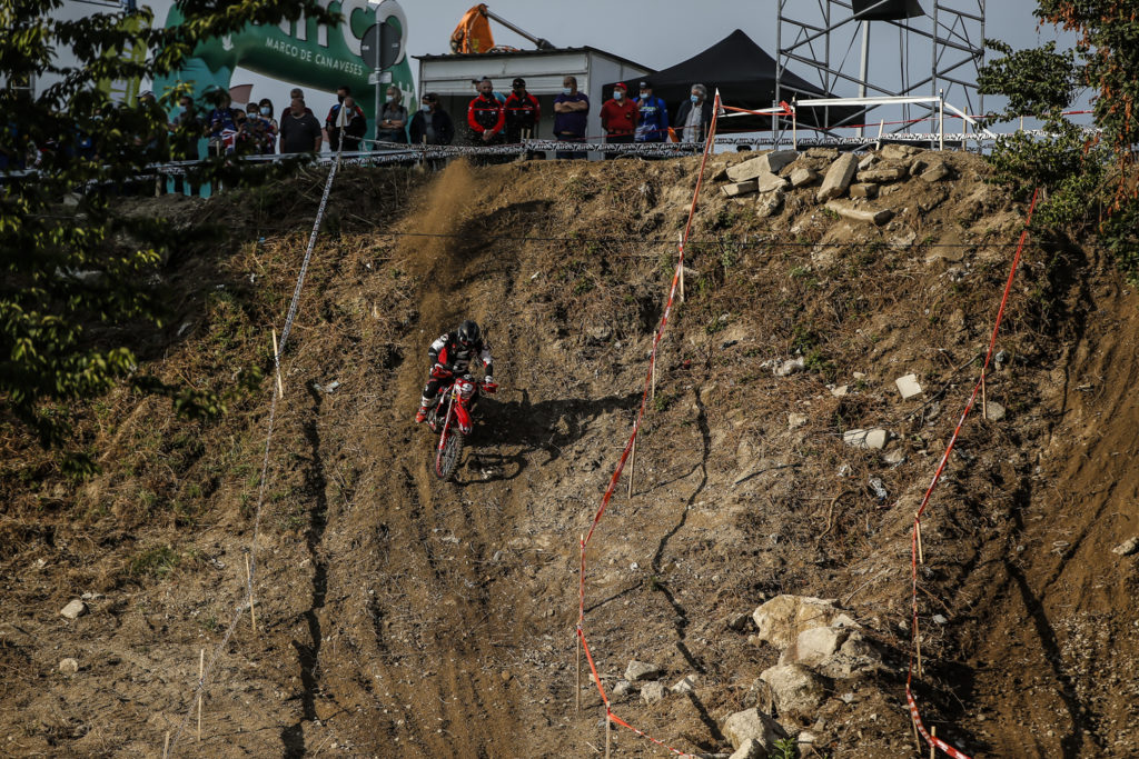 Mondiale Enduro: Borilli Racing sul terzo gradino del podio nella Junior 1 con Sergio Navarro al GP d'Italia