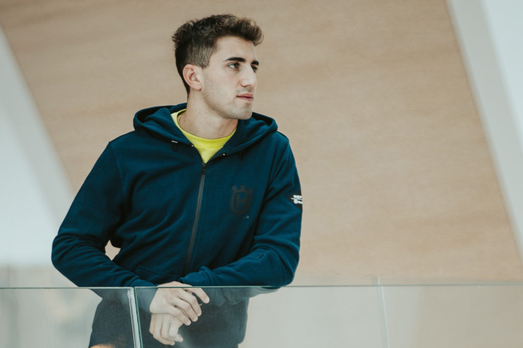 Husqvarna Motorcycles e Replay ridefiniscono i jeans protettivi per moto