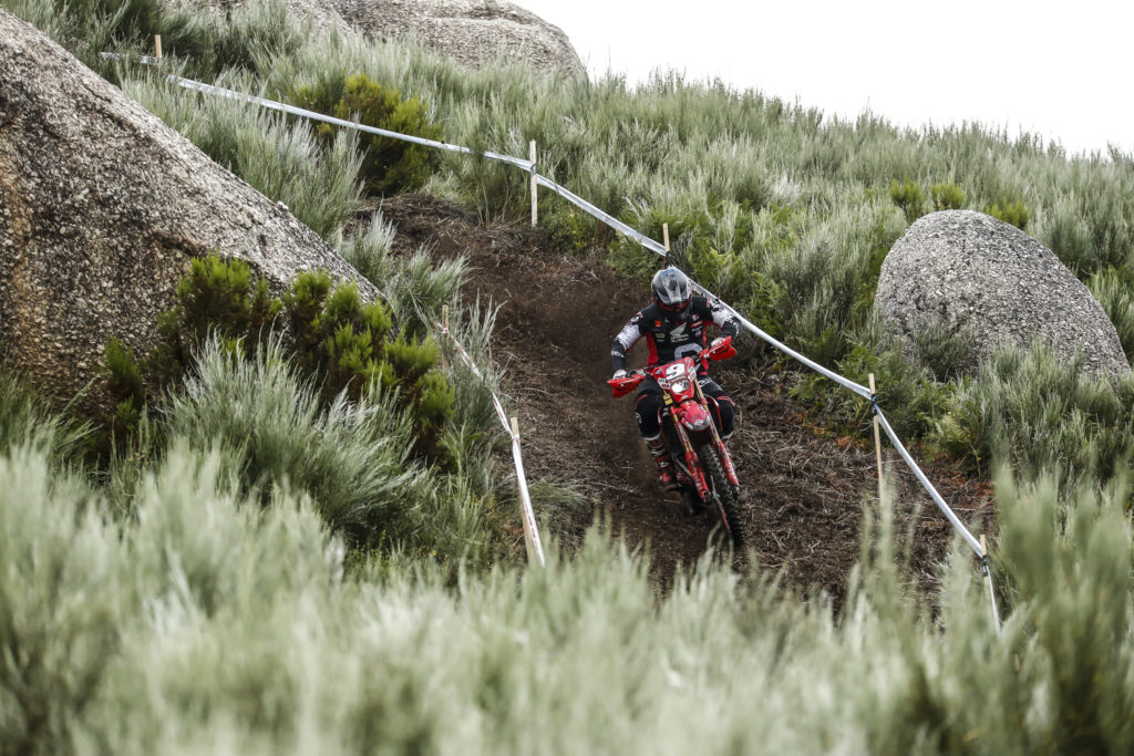 Mondiale Enduro: Borilli Racing sul terzo gradino del podio nella Junior 1 con Sergio Navarro al GP d'Italia