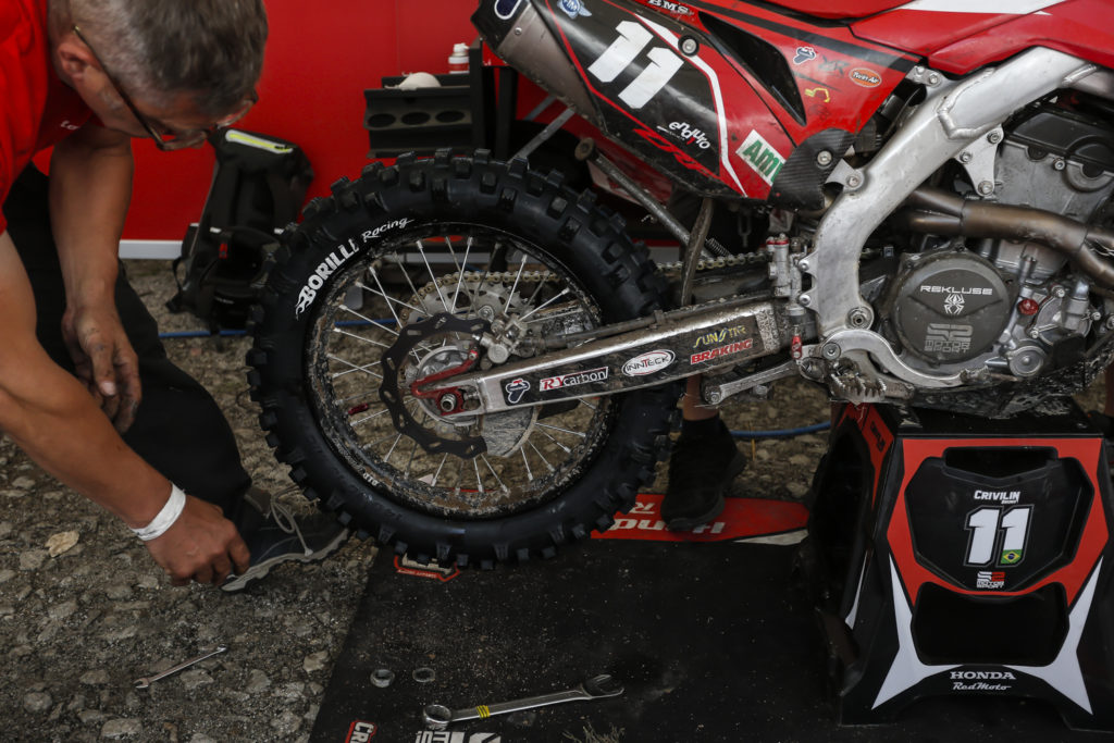 Mondiale Enduro: Borilli Racing sul terzo gradino del podio nella Junior 1 con Sergio Navarro al GP d'Italia