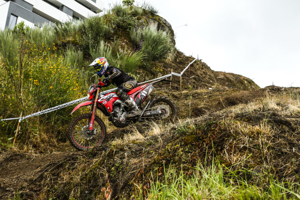 Mondiale Enduro: Borilli Racing sul terzo gradino del podio nella Junior 1 con Sergio Navarro al GP d'Italia