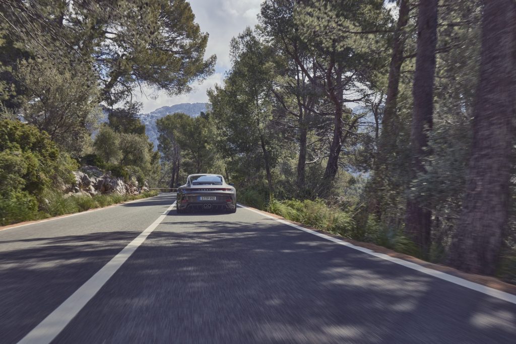 nuova Porsche 911 GT3 Touring pacchetto prezzo costo