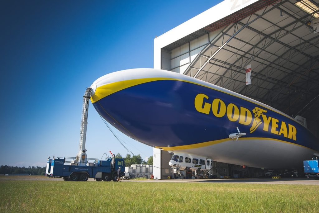 dirigibile Goodyear Milano Monza weekend 16 18 luglio blimp