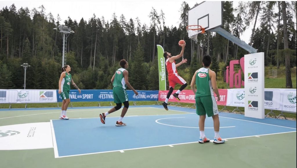 gomma riclata Ecopneus campi padel tennis basket Festival dello Sport mapei Sustainability Partner del Festival dello Sport pfu pnuematici fuori uso