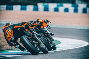 KTM RC 8C moto pista motore LC8c Krämer Motorcycles