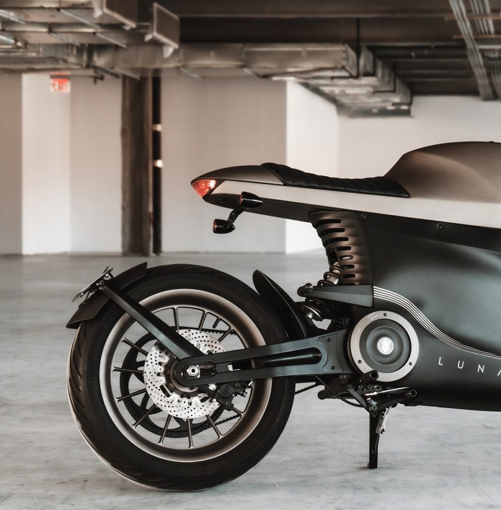 tarform elettrica Luna Racer Gomme Avon per la moto pneumatici Spirit ST new york quali montare motocicletta e-moto tyres