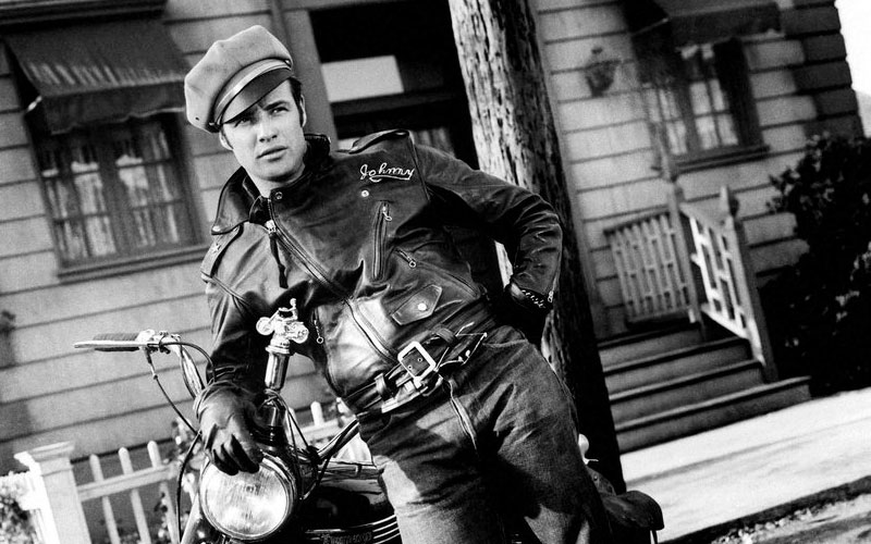 motociclista Covid prima e dopo pirelli bernini danilo chiodo abbigliamento sportivo donne moto motocicletta viaggiare pneumatici gomme