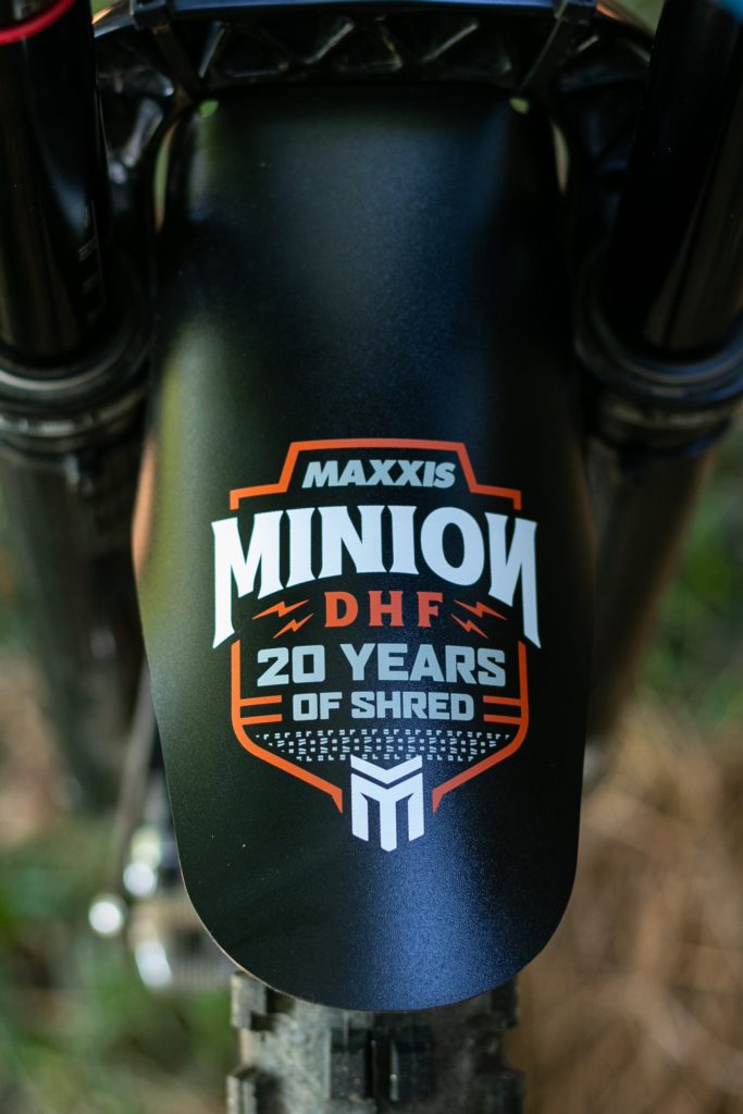 Maxxis Minion pneumatici MTB Colin Bailey DHF DHR II gomme