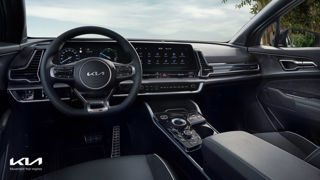 Kia Sportage: riferimento nel segmento SUV disegnato caratteristiche prezzo distribuzione colori potenza motore design sviluppo