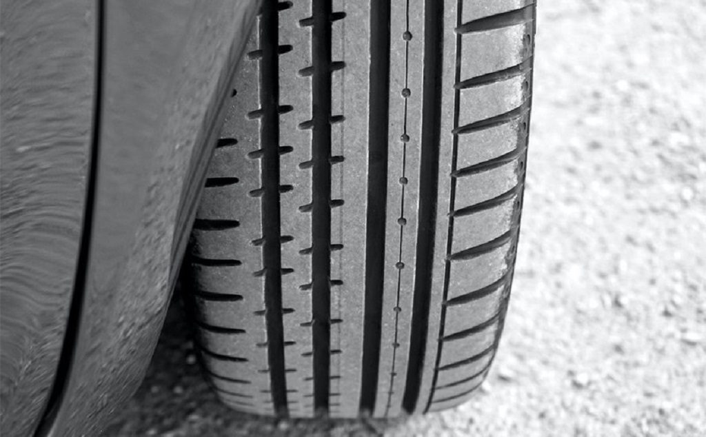 Modena pneumatici invernali entro il 15 novembre 2021 gomme da neve winter catene a bordo gommista comune ordinanza date multe