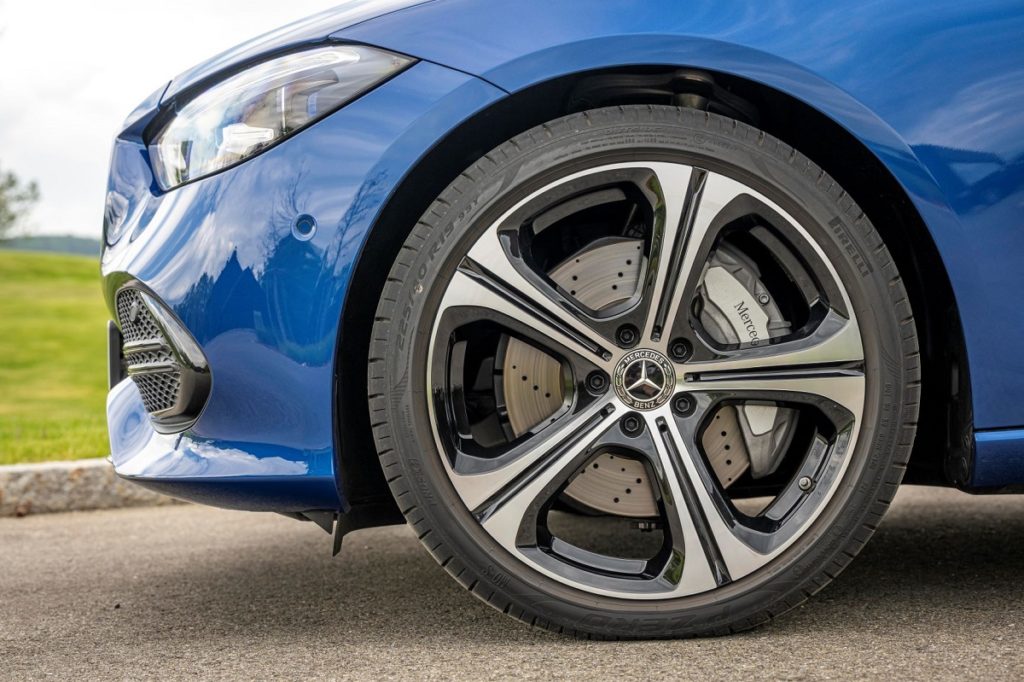  Cinturato P7 Pirelli: sicurezza e alte prestazioni P Zero nuova Mercedes-Benz Classe C gomme pneumatici recensioni qualità