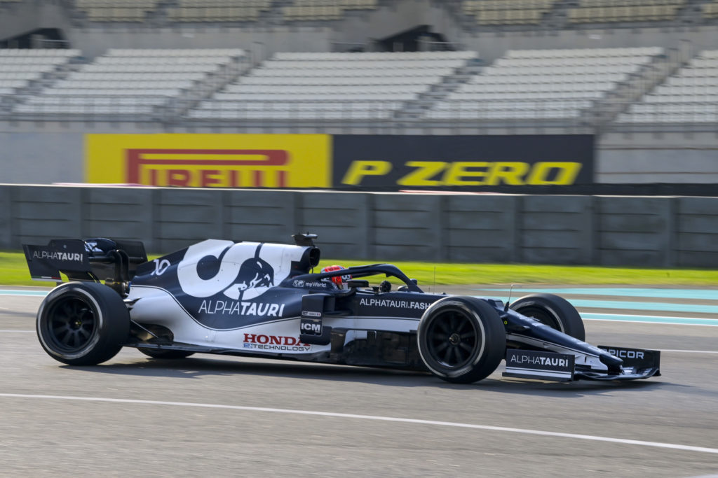 Test di fine stagione 2021 - i piloti provano le gomme da 18 pollici pneumatici pirelli