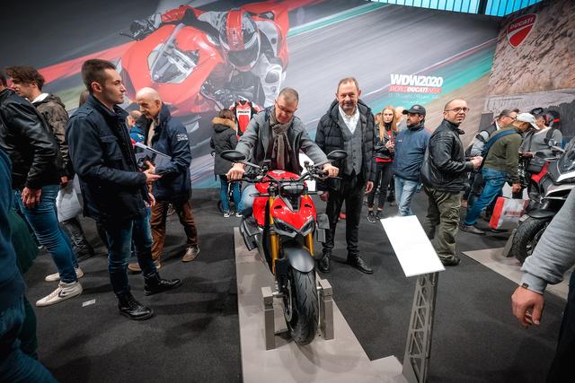 moto verona motor bike expo biglietti orari costo quando parcheggio motociclisti numeri espositori ducati modelle kawasaki metzeler michelin