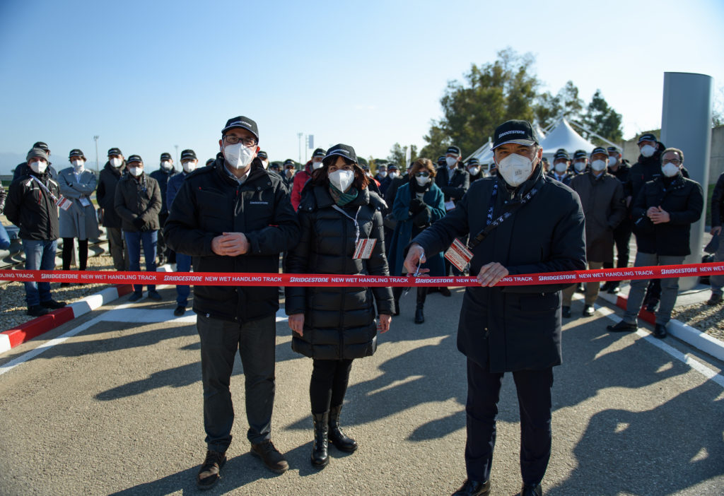 Bridgestone pista aprilia inaugura la nuova di Wet Handling presso l’European Proving Ground di Roma dove aperta costi auto gomme pneumatici