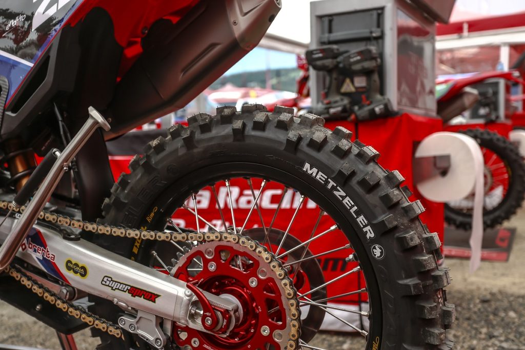 Metzeler enduro celebra le vittorie di Verona, josep Garcia, Persson e Edmondson all’Enduro GP d’Italia classifica podio six days extreme