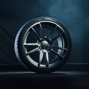 Pneumatici Mercedes-AMG C43 Continental SportContact 7 gomme