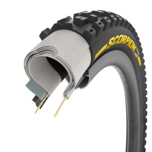 Scorpion race EN DH MTB Pirelli gravity Enduro Downhill pneumatici 