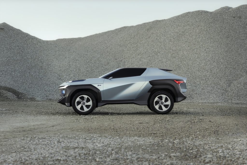 Moonstone IED concept Master Transportation Design Mitsubishi oz pirelli