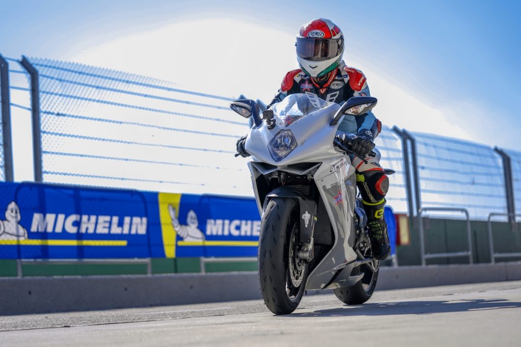Michelin PowerGP Michelin Power Cup 2 pista moto strada pneumatici gomme copertoni motocicletta pistaioli circuito trak day