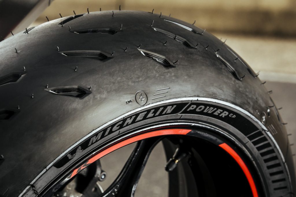 Michelin PowerGP Michelin Power Cup 2 pista moto strada pneumatici gomme copertoni motocicletta pistaioli circuito trak day